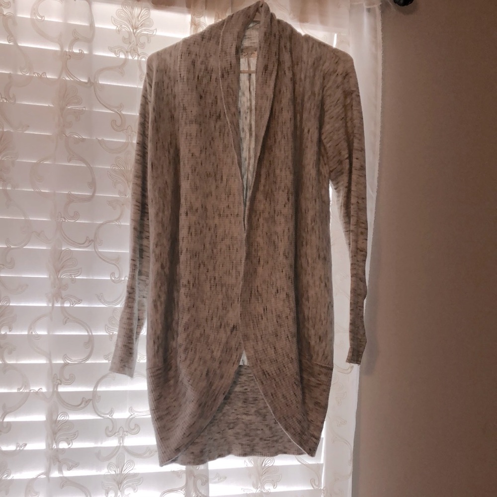 RD Style, medium, white with black specks sweater